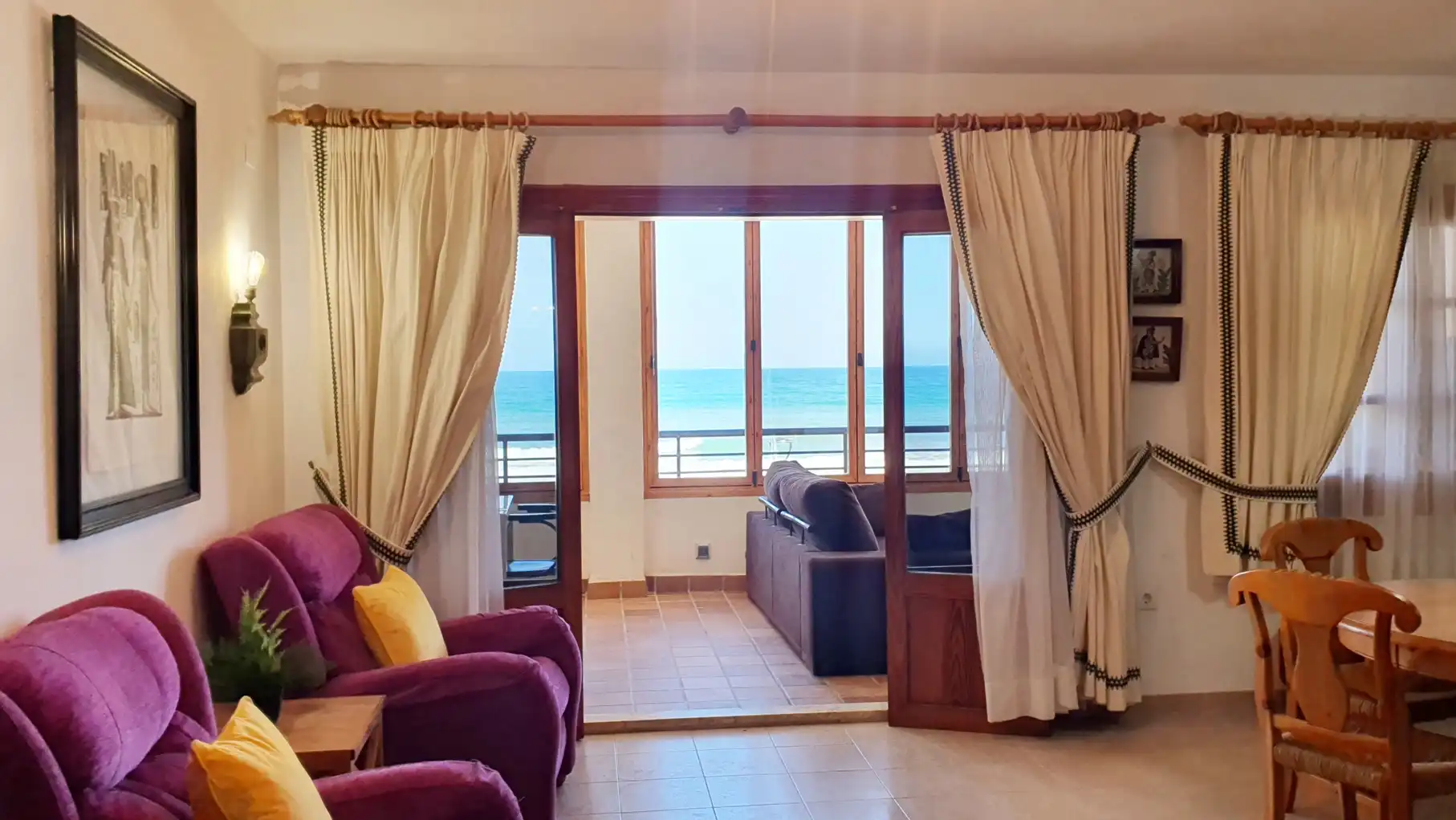Sala de estar de Apartamento de alquiler en Miramar con Aire acondicionado, Terraza y Amueblado