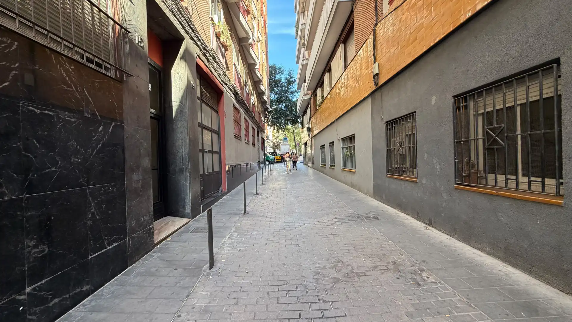 Vista exterior de Pis en venda en Barcelona amb Balcó