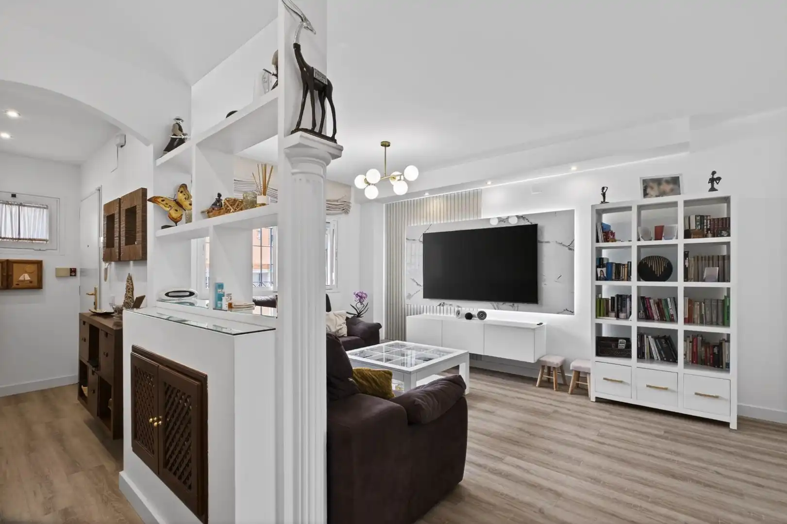 Sala de estar de Casa adosada en venta en Alhaurín de la Torre con Aire acondicionado, Terraza y Trastero