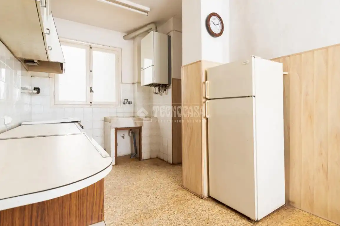 Kitchen of Flat for sale in Zaragoza  with Heating