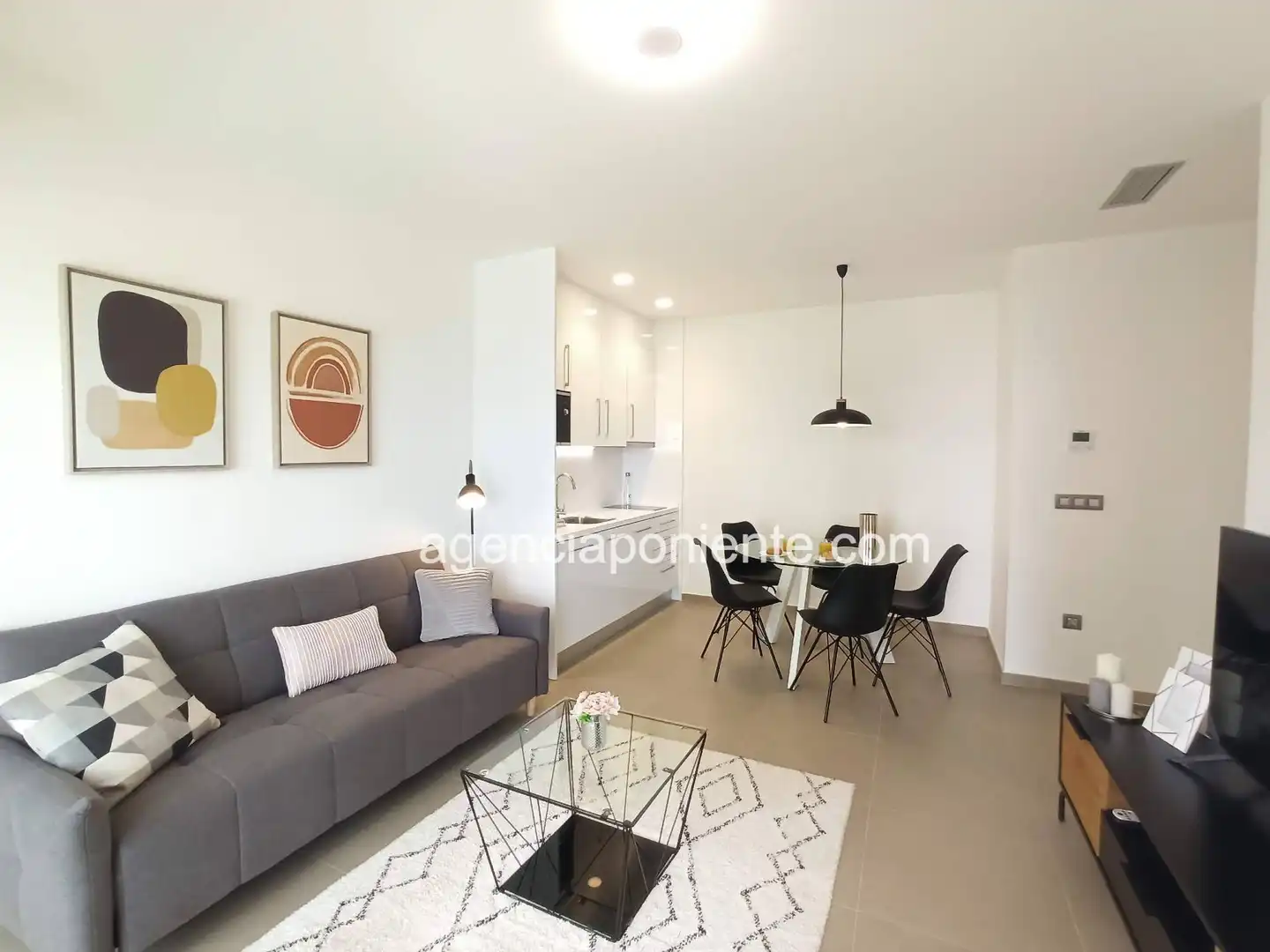 Apartament de lloguer a Avenida Mexico, Playa Poniente