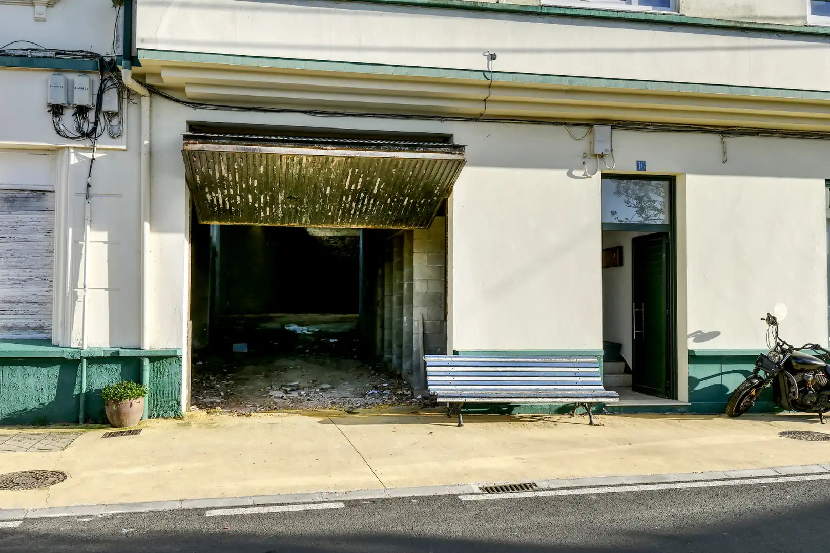 Industrial buildings for sale in Miño