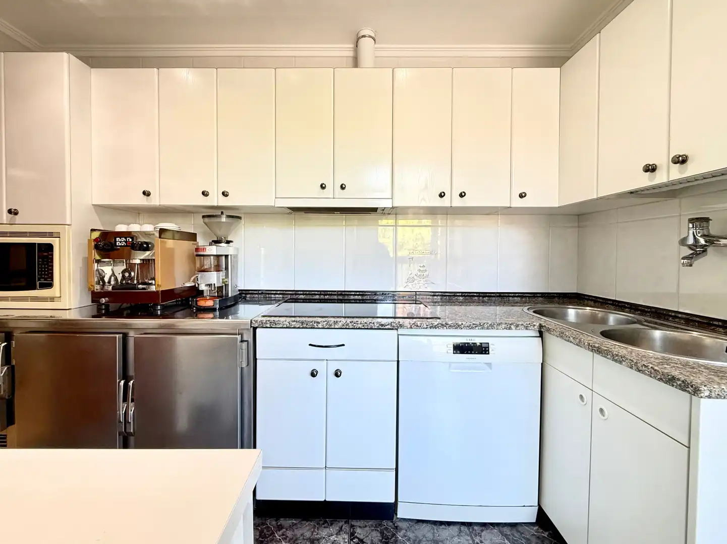 Küche von Wohnung zum Verkauf in Donostia - San Sebastián  mit Heizung, Terrasse und Möbliert