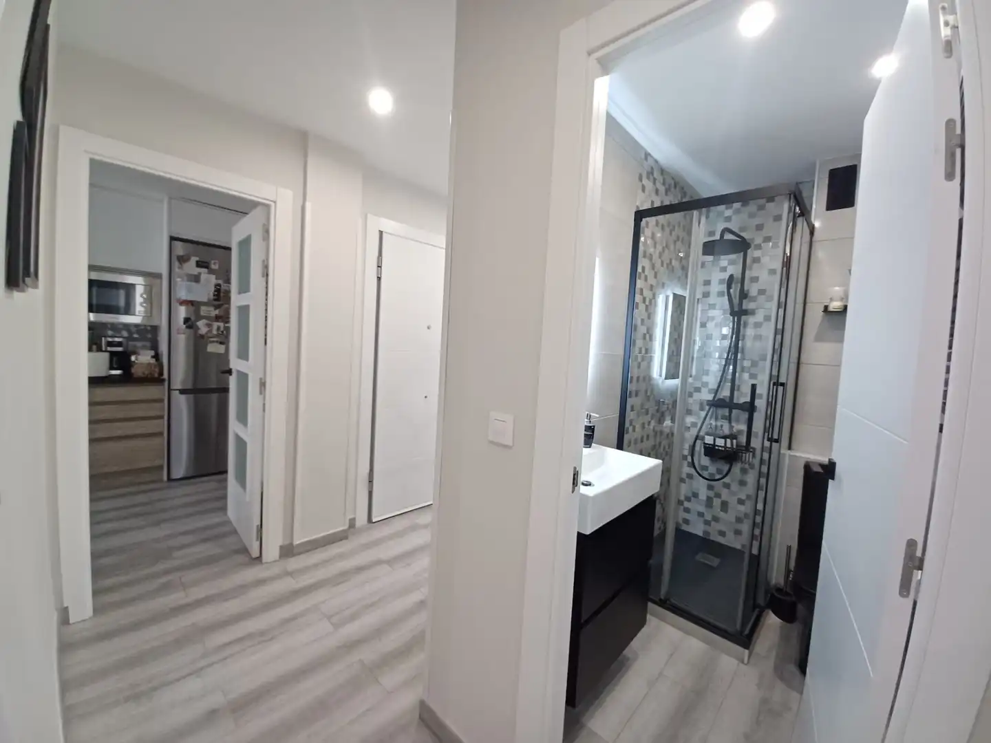 Badezimmer von Wohnung zum Verkauf in Madrid mit Klimaanlage, Heizung und Möbliert