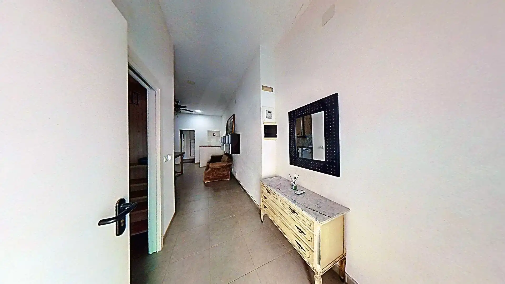 Local en venta en Pla - Carolinas