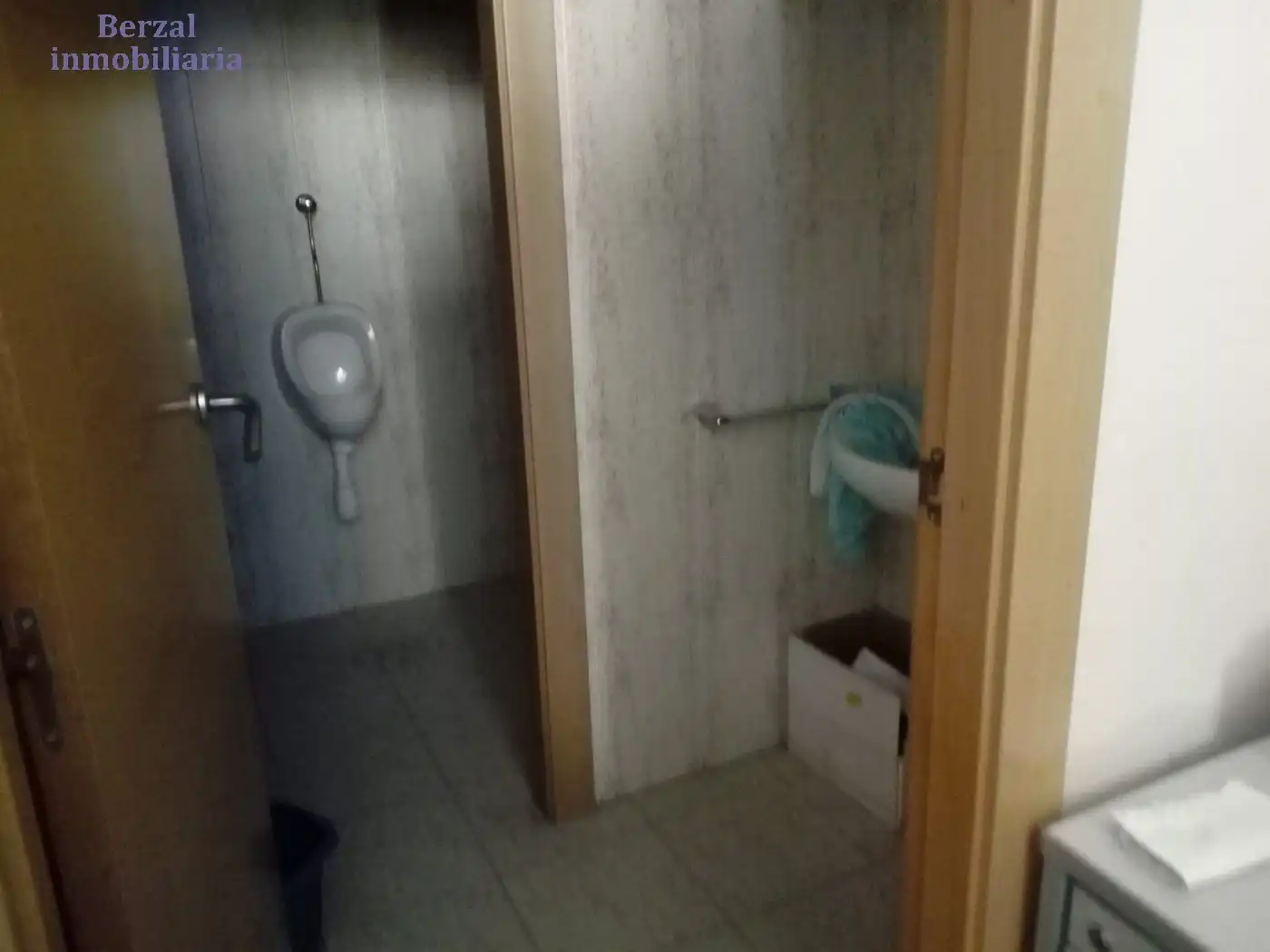 Baño de Local en venta en  Logroño con Amueblado