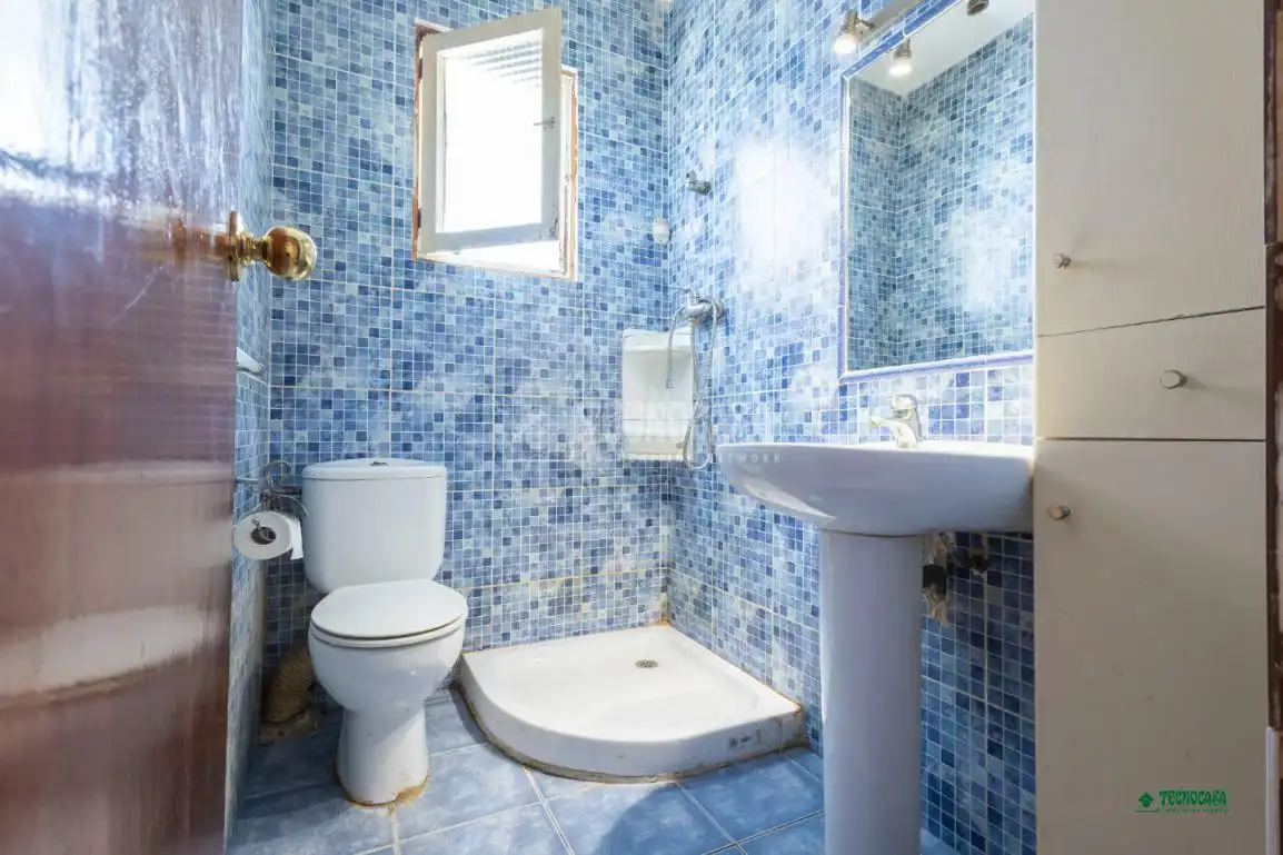 Bathroom of Flat for sale in Albox  with Air Conditioner and Balcony