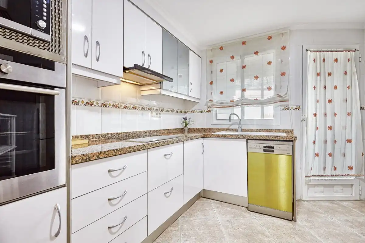 Kitchen of Apartments for rent in El Campello  with Air Conditioner, Heating and Private garden