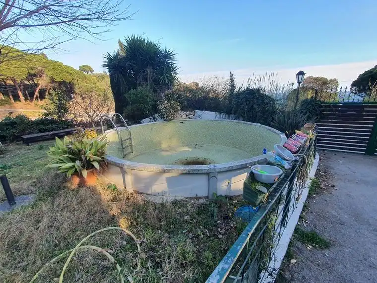 Buildings for sale in Calella