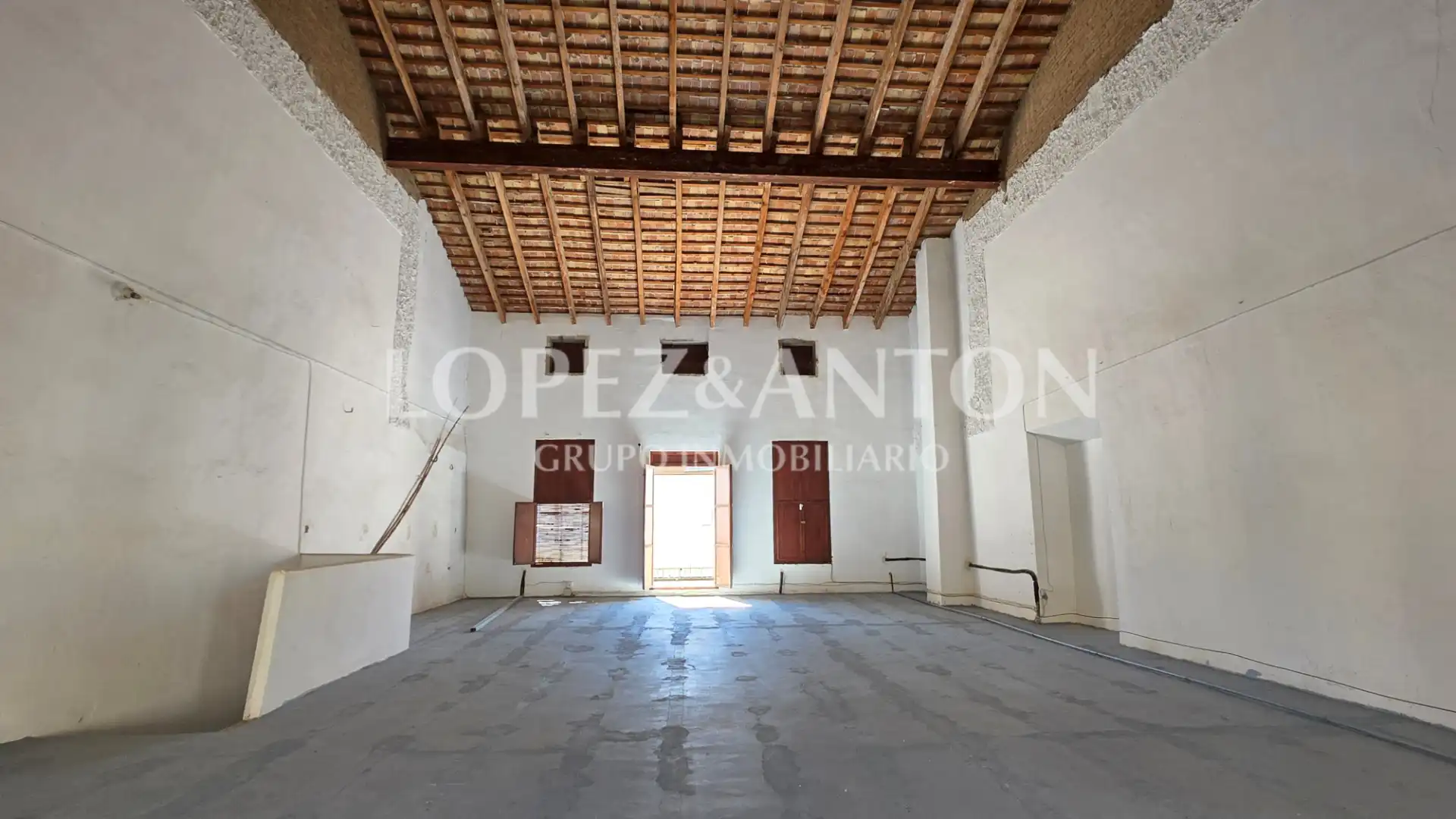 Detached homes for sale in La Pobla de Vallbona  with Air Conditioner, Terrace and Swimming Pool