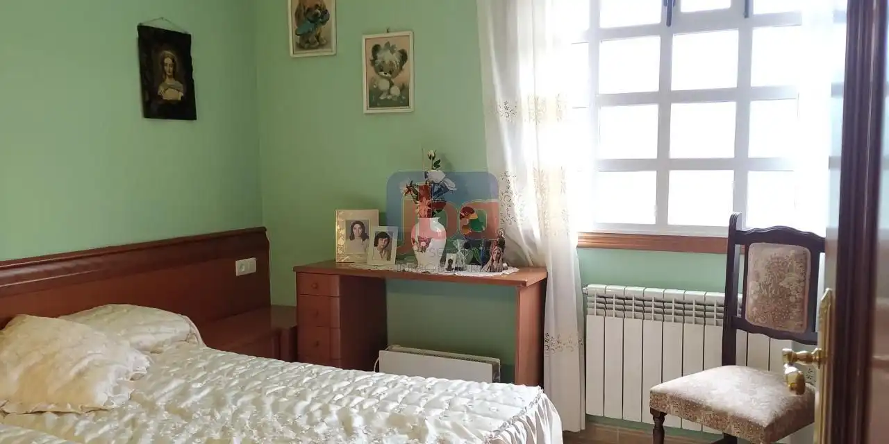 Habitación de Casa o chalet en venta en Castrelo de Miño con Calefacción y Amueblado