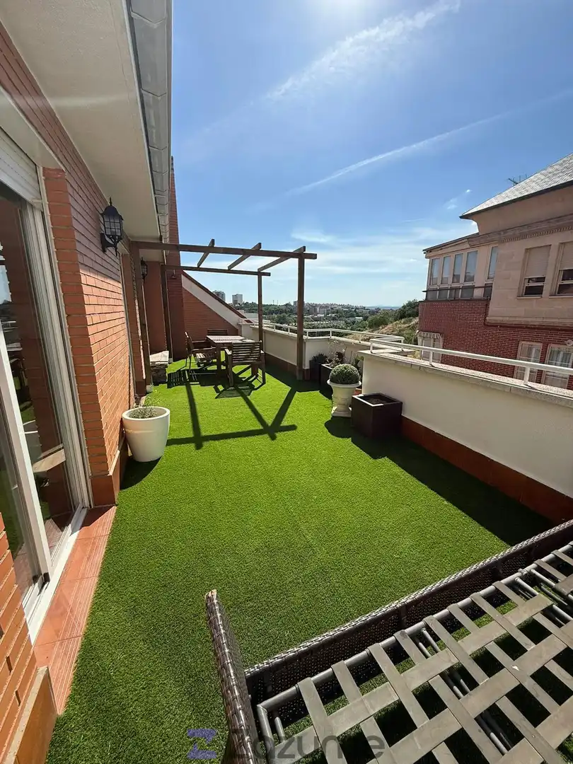 Terrace of Attic for rent in Madrid  with Heating, Parquet flooring and Terrace