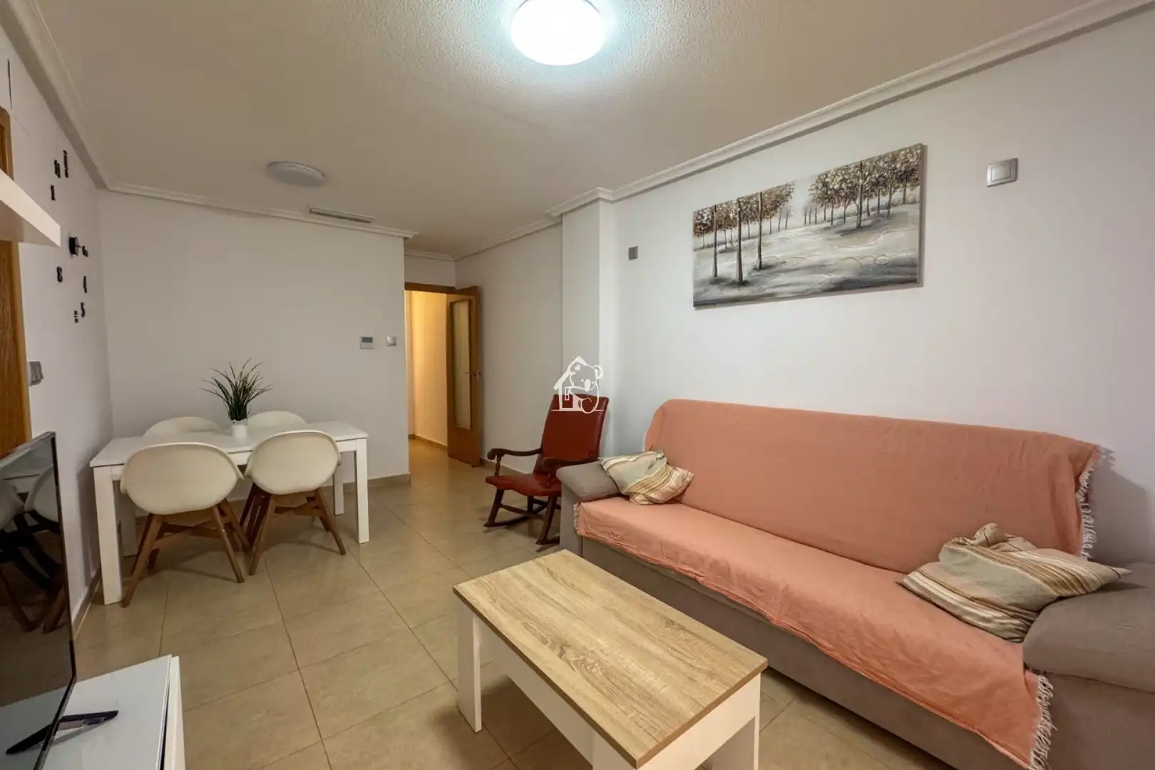 Sala d'estar de Apartament de lloguer en Torrevieja amb Aire condicionat, Terrassa i Moblat