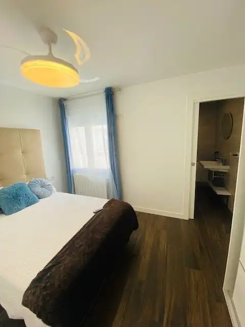 Habitación de Piso de alquiler en Albacete con Aire acondicionado, Calefacción y Amueblado