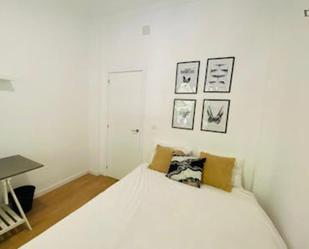 Bedroom of Apartment to share in  Madrid Capital  with Heating, Furnished and Washing machine