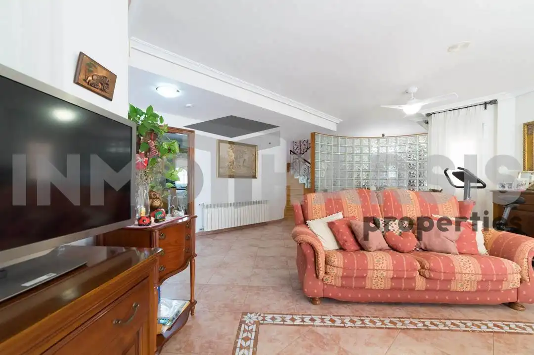 Villa mit Terrasse zum Verkauf in AVIACION (U) 1, imagen 22