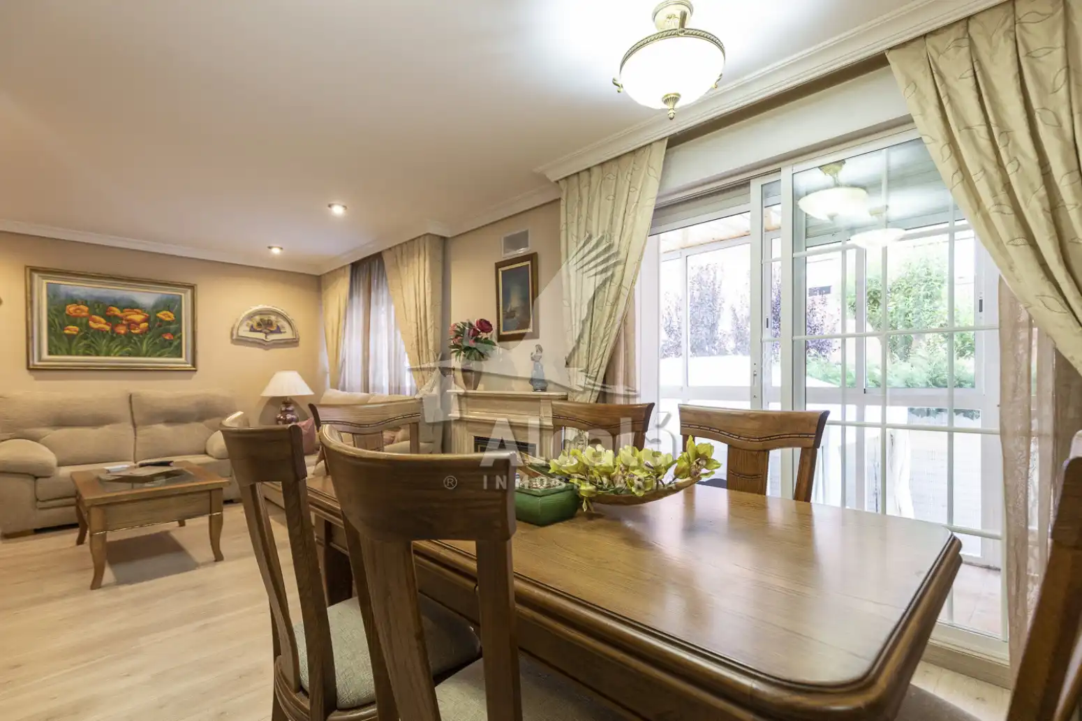 Dining room of Houses for sale in Alcalá de Henares  with Air Conditioner, Heating and Parquet flooring