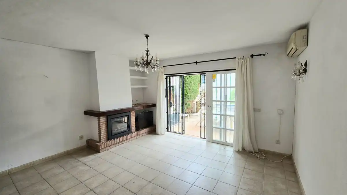Living room of Detached homes for sale in Mijas  with Air Conditioner, Heating and Terrace