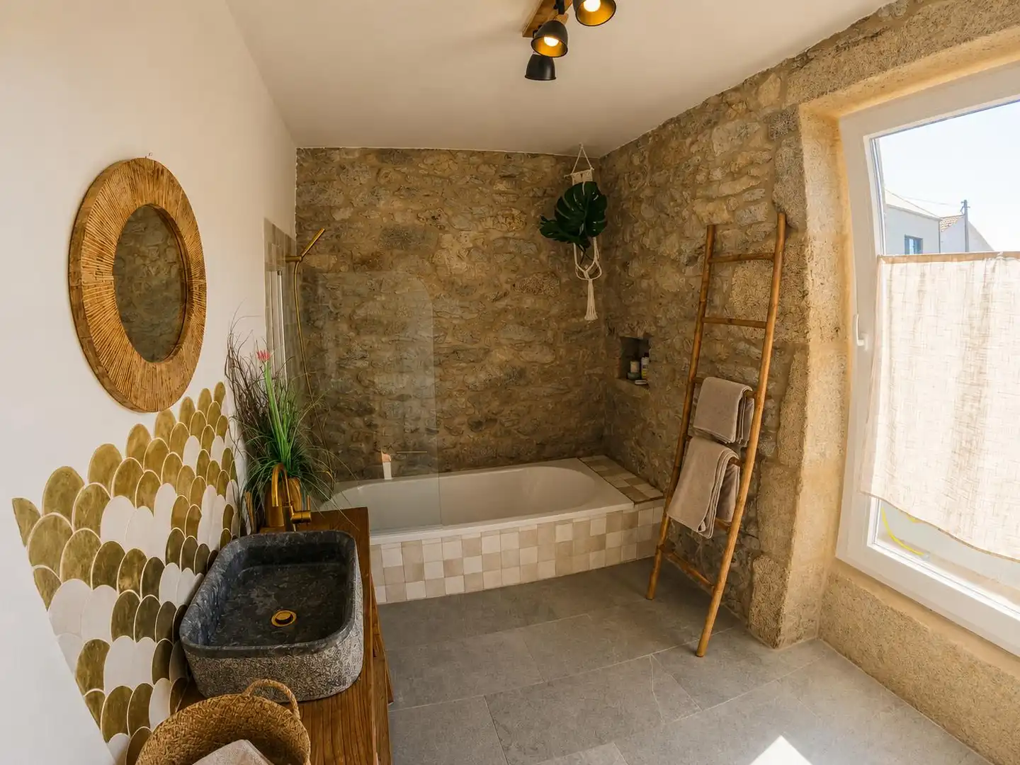 Bathroom of Houses for sale in Ribeira  with Furnished