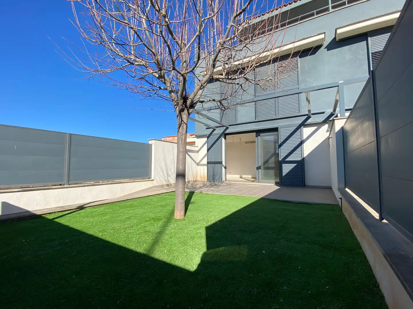 Casa adosada en venta en Carrer dels Prats, 6, Alió