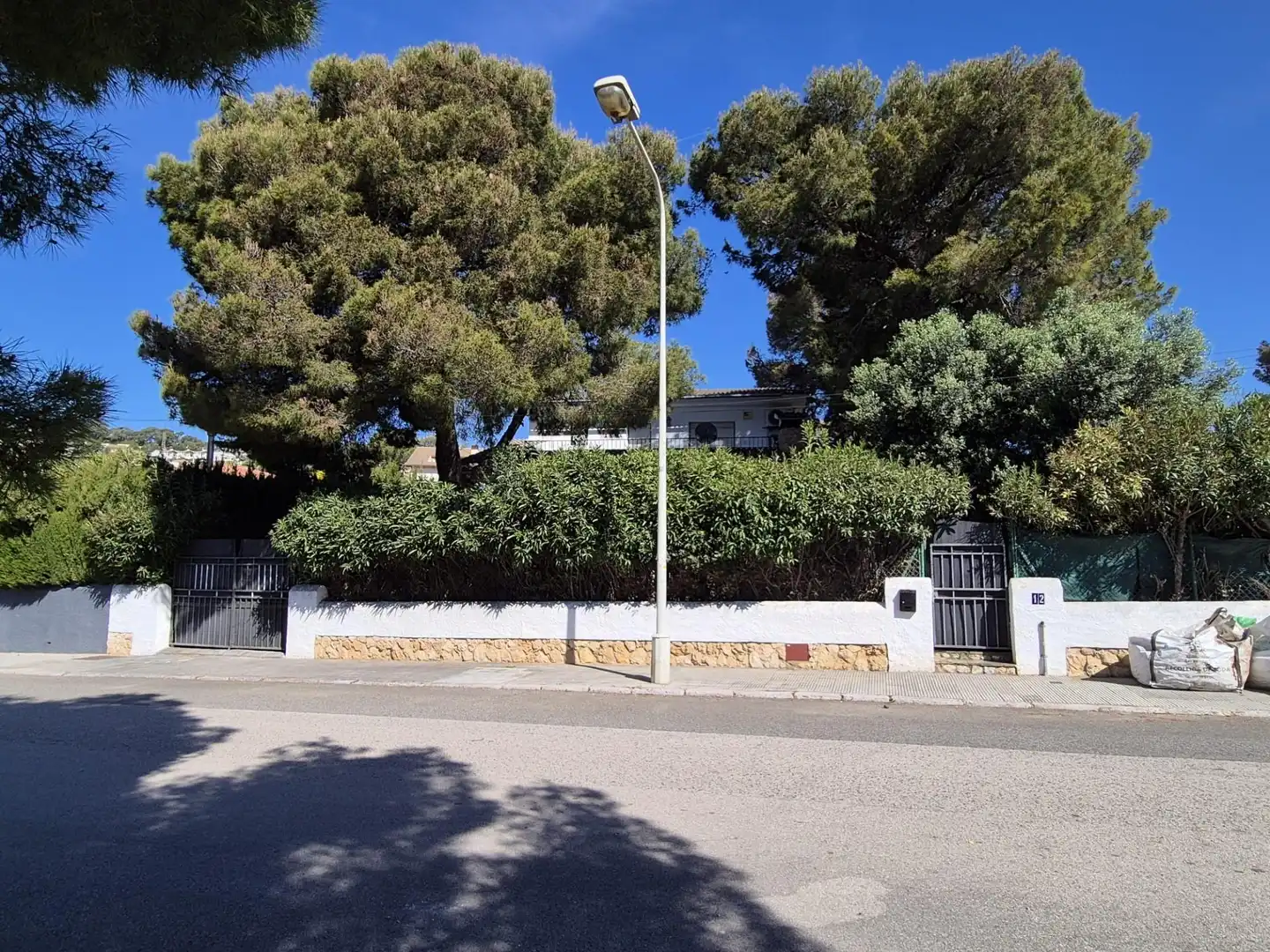 Vista exterior de Casa o xalet en venda en El Vendrell amb Jardí privat i Terrassa