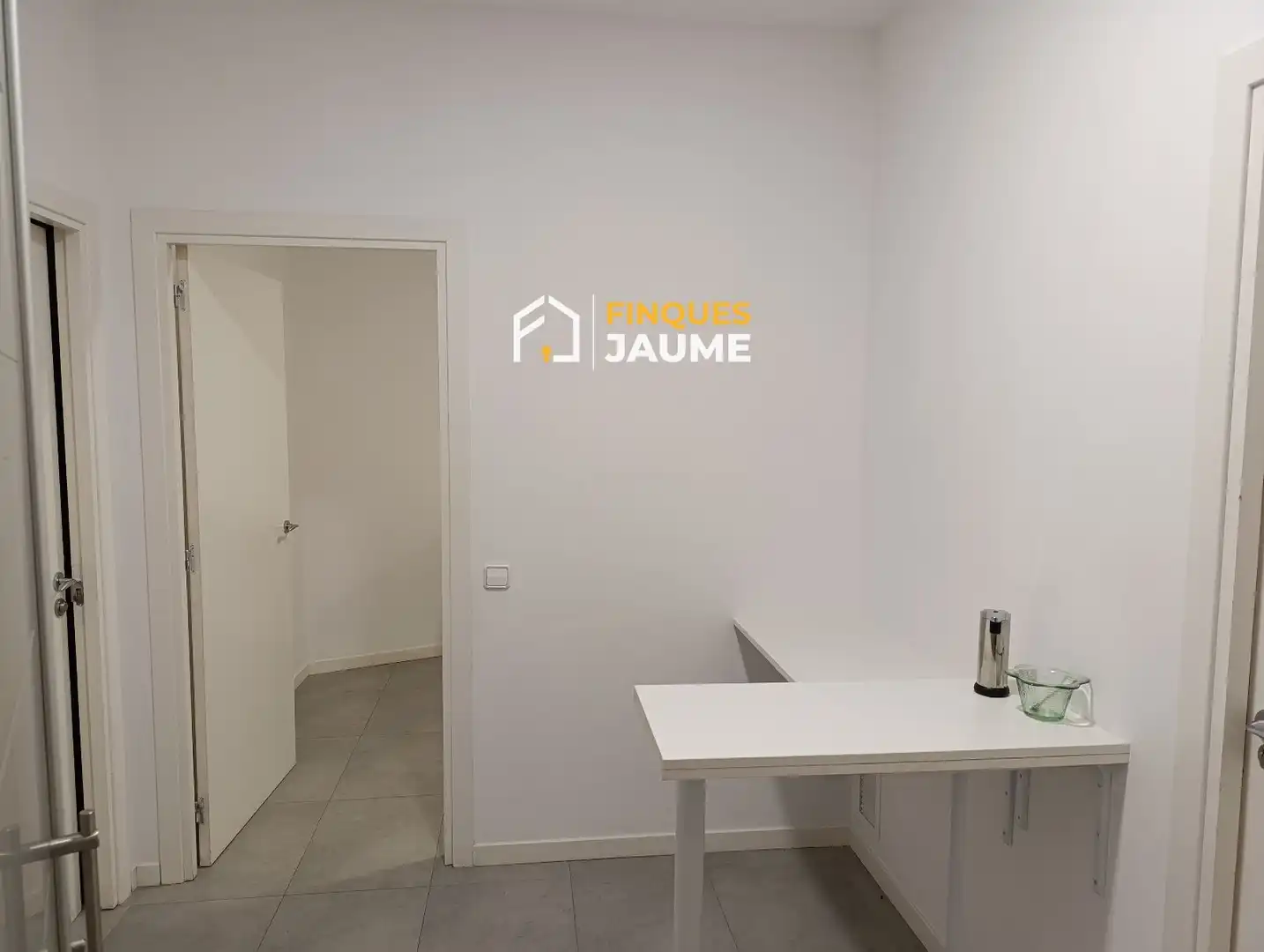 Local en venta en Vallcalent, Instituts - Universitat
