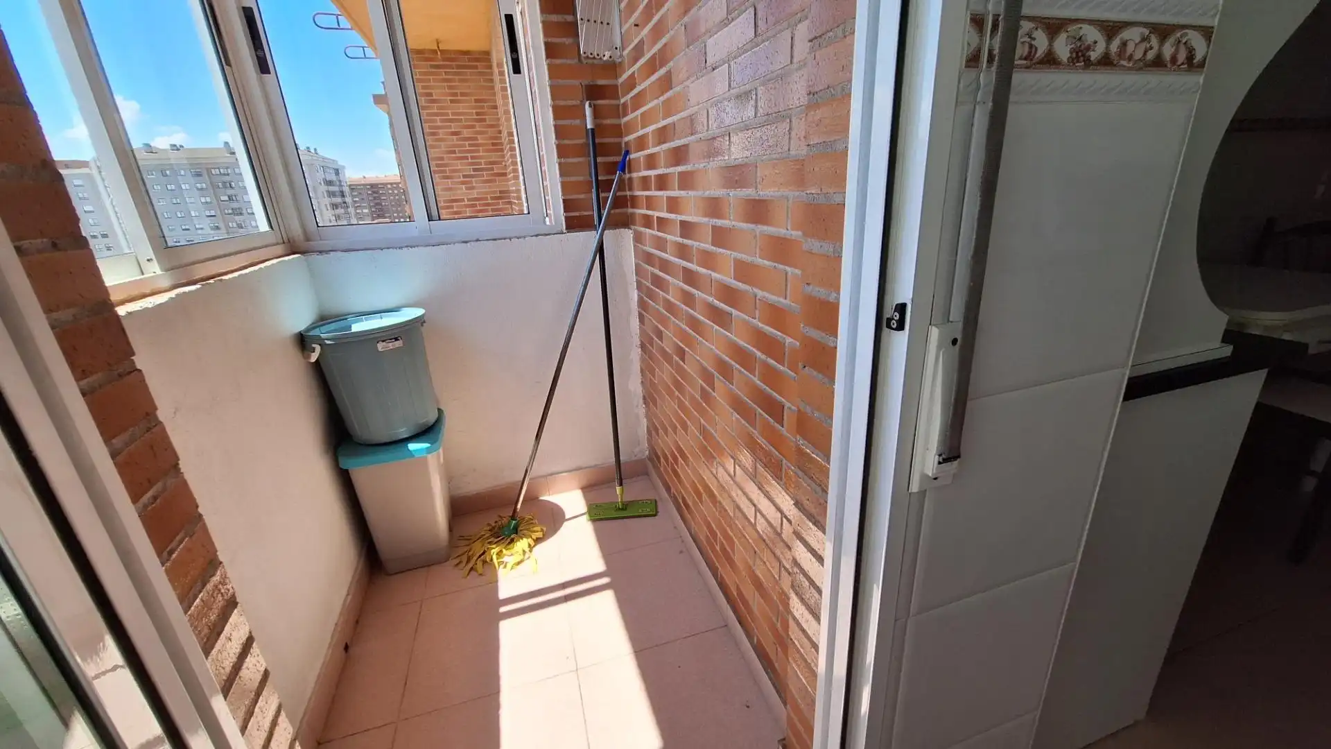 Terraza de Piso de alquiler en Burgos con Calefacción