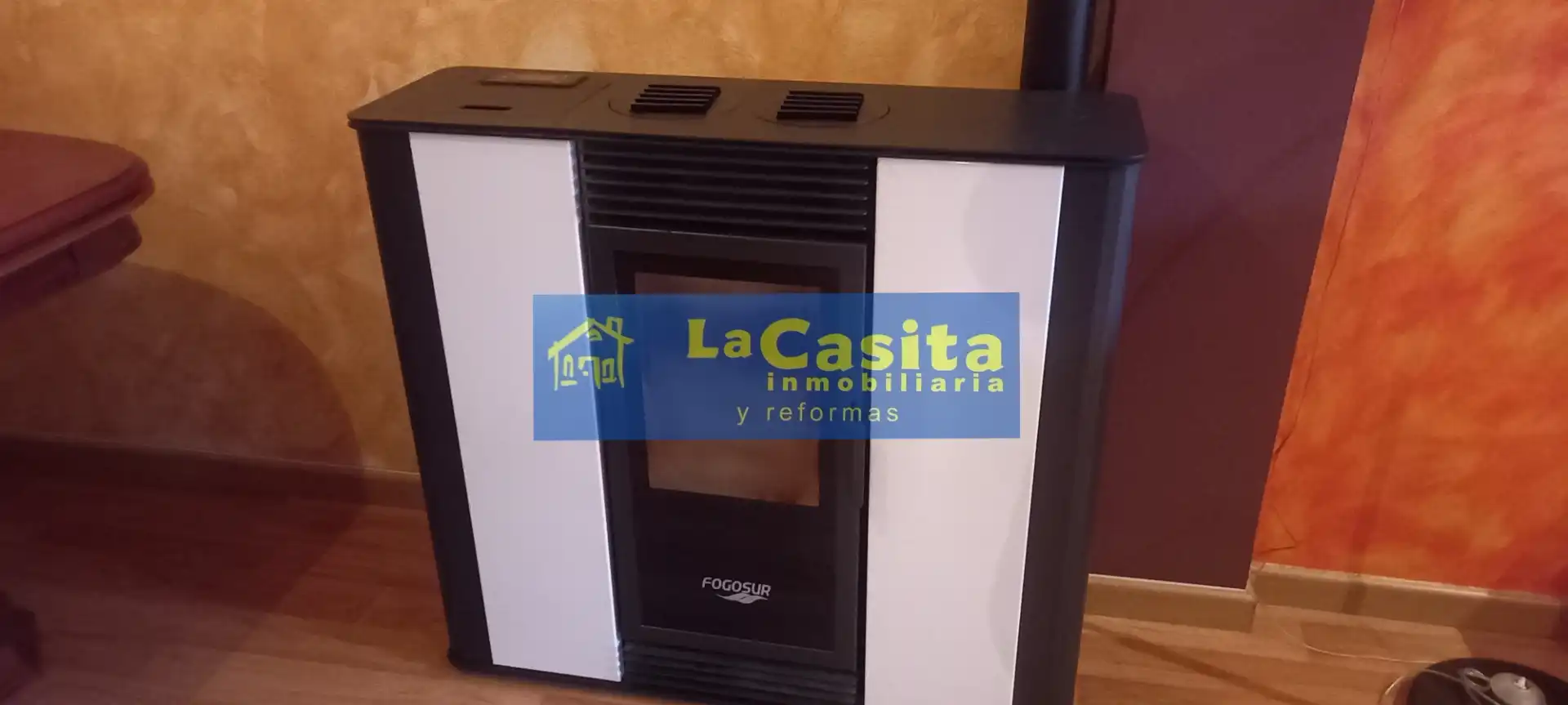 Exterior view of Flat for sale in Almagro  with Heating, Balcony and Internet