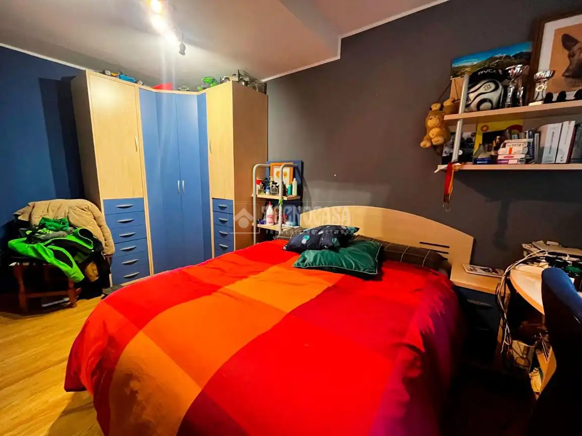 Habitación de Casa adosada en venta en Sobradiel con Calefacción y Jardín privado