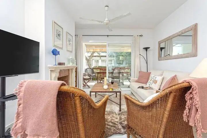Apartament de lloguer a Calle 3, Guadalmina Alta