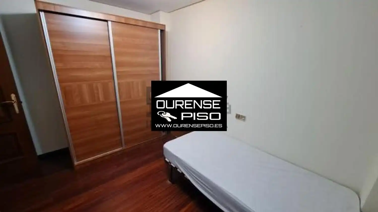 Pis de lloguer en Ourense Capital  amb Calefacció, Moblat i Forn