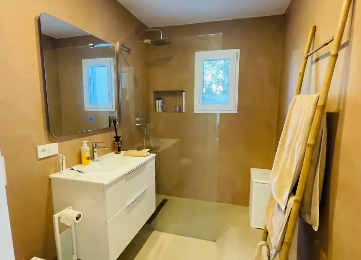 Bathroom of Houses for sale in Dénia  with Air Conditioner, Heating and Private garden