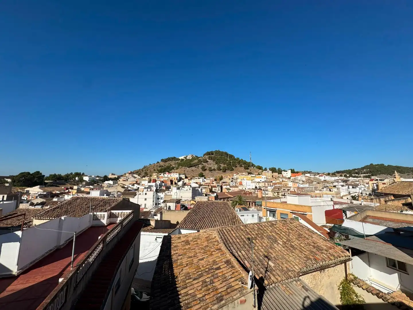 Vista exterior de Casa o xalet en venda en Llíria amb Terrassa i Traster