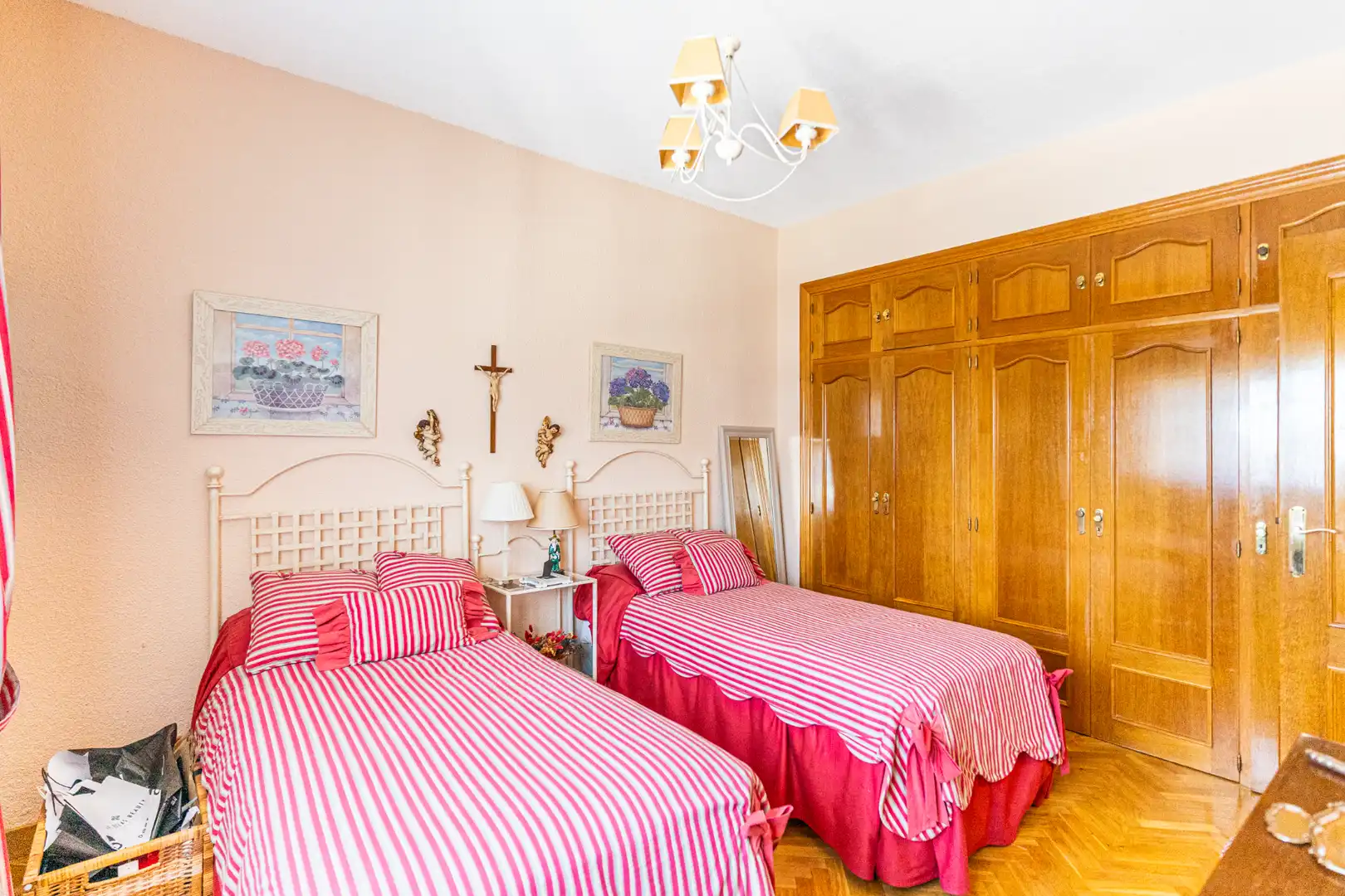 Bedroom of Houses for sale in Las Rozas de Madrid  with Air Conditioner, Heating and Private garden