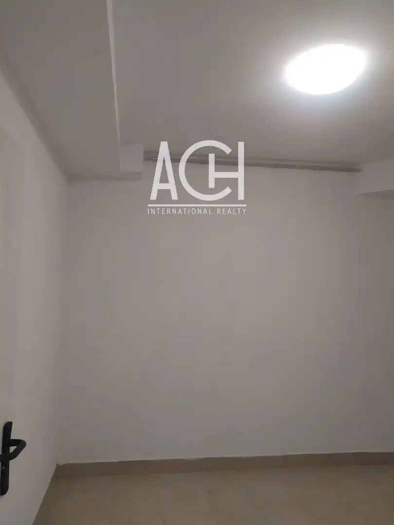 Storage room for rent in Usategui