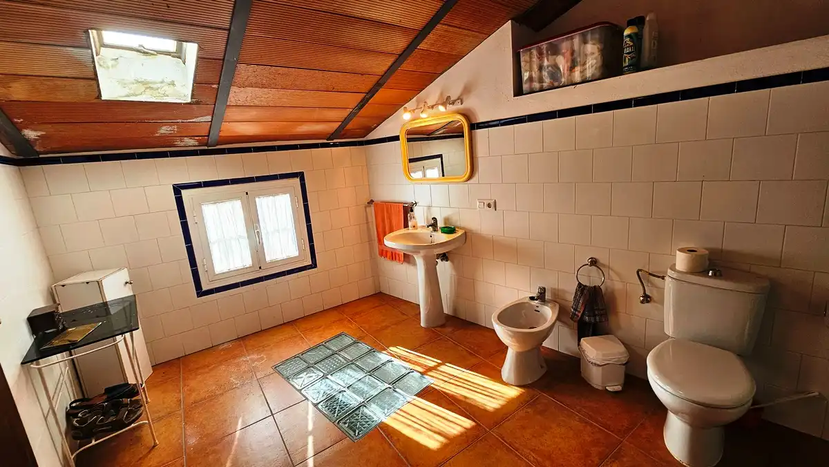 Baño de Casa o chalet en venta en Aracena con Jardín privado, Terraza y Trastero