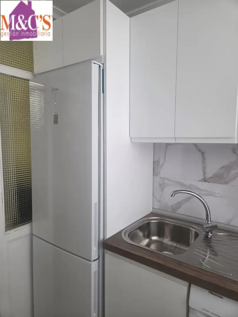 Kitchen of Flat for sale in PAU 2-600