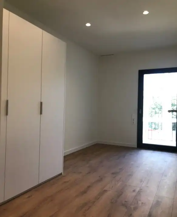 Dormitori de Pis de lloguer en Sant Just Desvern amb Aire condicionat, Calefacció i Parquet
