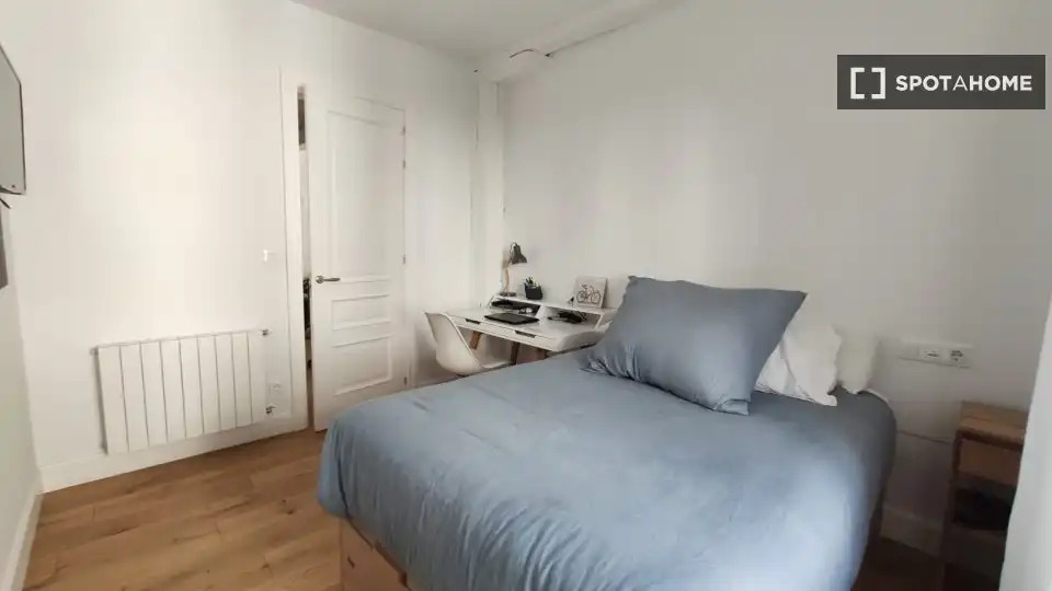 Schlafzimmer von Wohnungen zur untervermieten in Bilbao  mit Klimaanlage, Terrasse und Möbliert