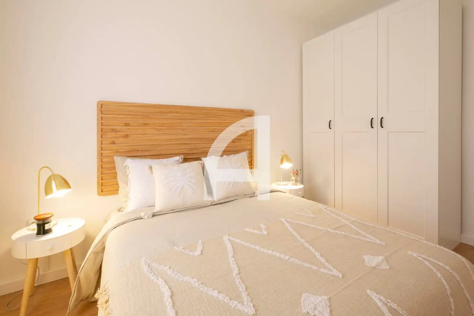 Bedroom of Flat for rent in Barcelona  with Air Conditioner, Heating and Parquet flooring