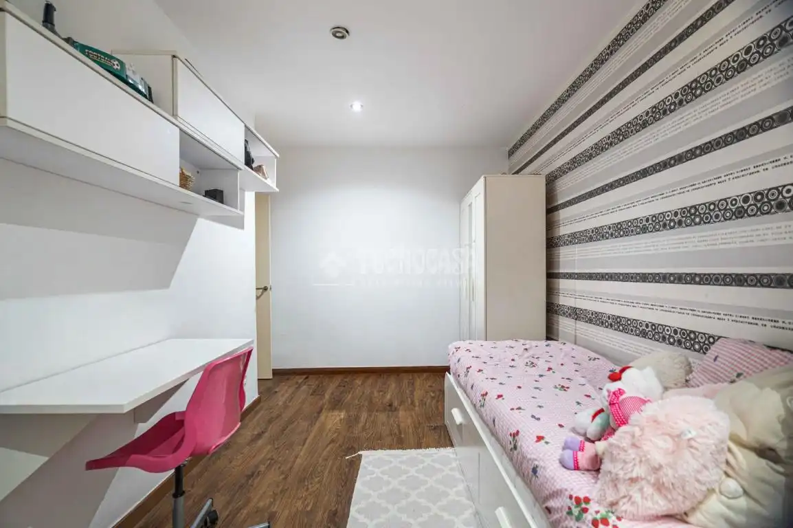 Habitación de Piso en venta en Sant Vicenç Dels Horts con Aire acondicionado, Calefacción y Terraza