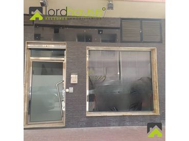 Local comercial en venda a Calle de los Voluntarios