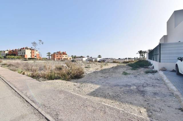 Terreno residencial en Venta en Sierra Cabrera en Golf Valle Este