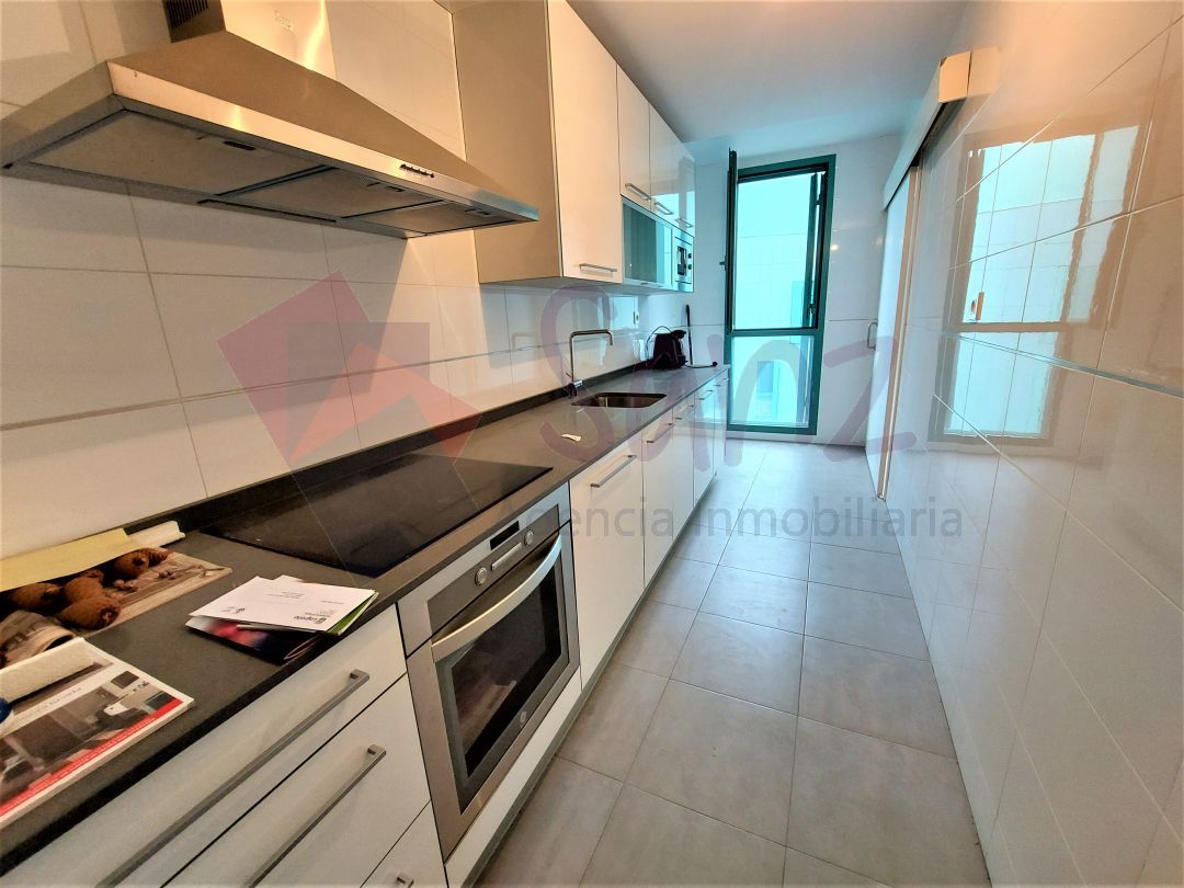 Kitchen of Flat for sale in  Logroño  with Heating, Private garden and Storage room