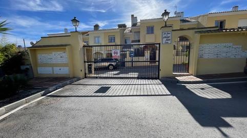 Foto 2 de Casa adosada en venta en Las Lomas, Málaga