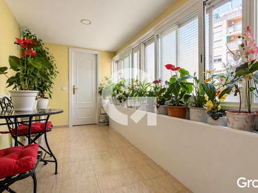 Appartamento con ascensore in vendita a CL AVE MARIA
