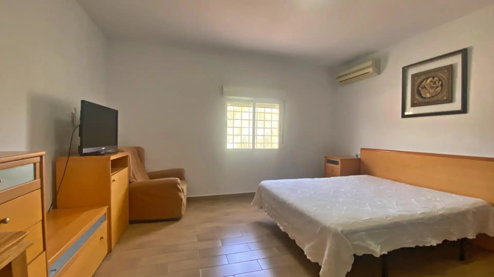 Dormitori de Casa o xalet en venda en El Campello amb Aire condicionat, Calefacció i Jardí privat