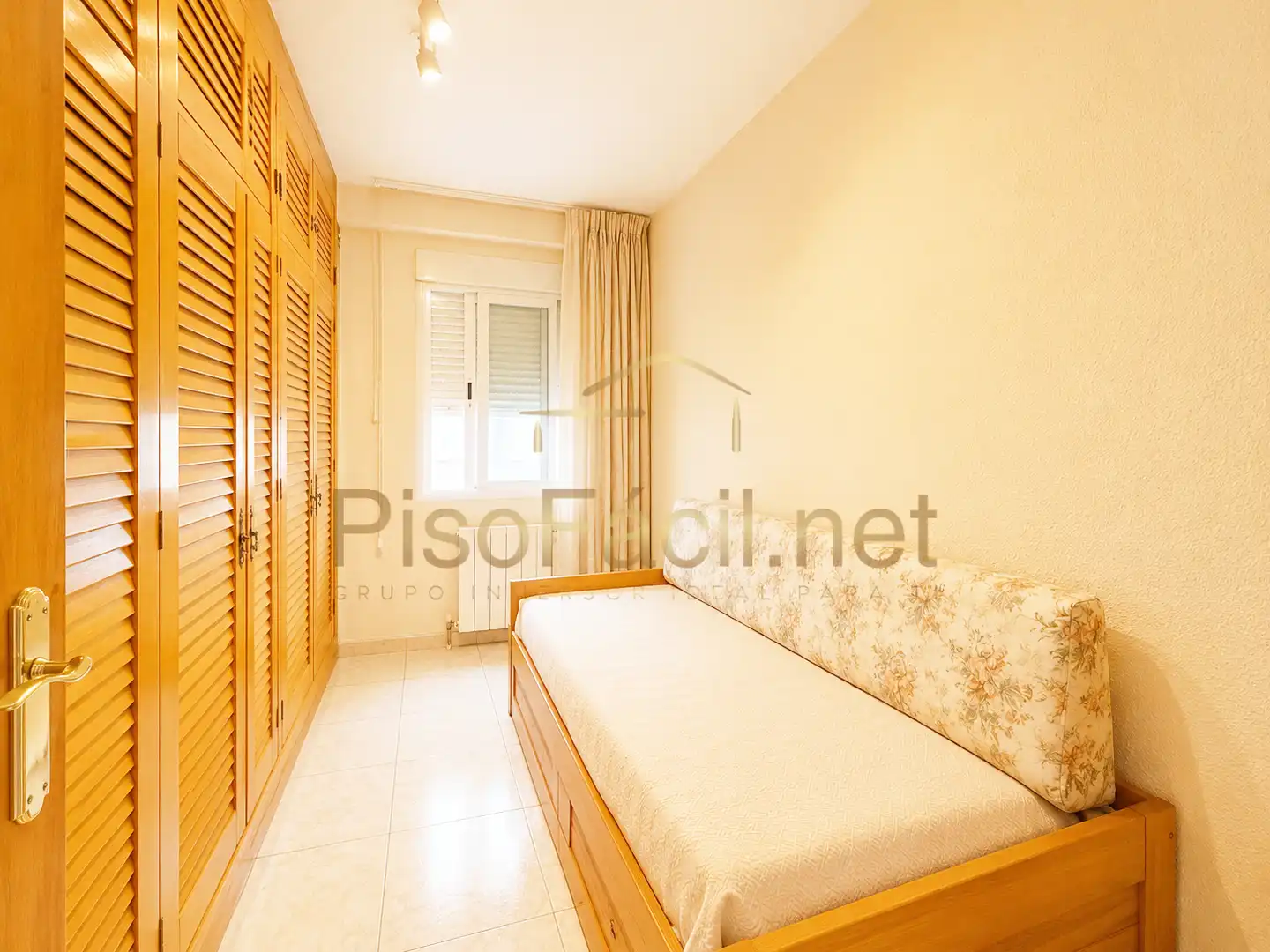 Habitación de Piso en venta en Móstoles con Calefacción y Piscina comunitaria