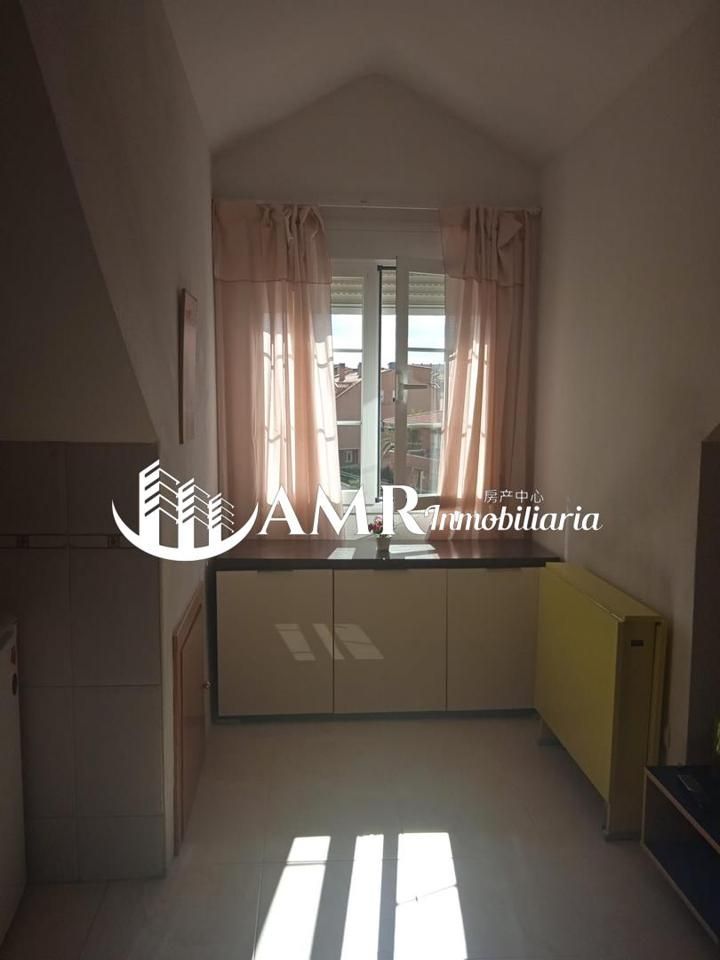 Habitación de Piso en venta en Yeles con Aire acondicionado, Calefacción y Amueblado