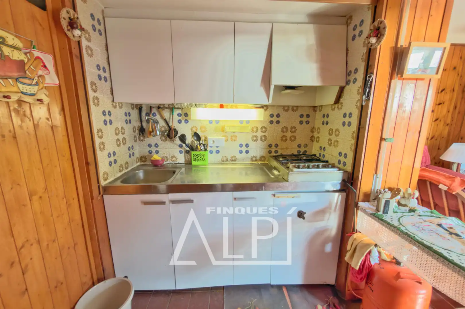 Kitchen of Apartments for sale in Alp  with Heating, Storage room and Furnished